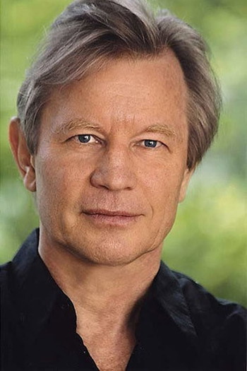 Фото актёра Michael York