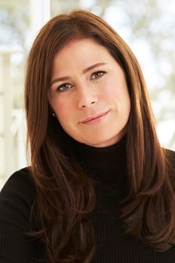 Photo of actress Maura Tierney