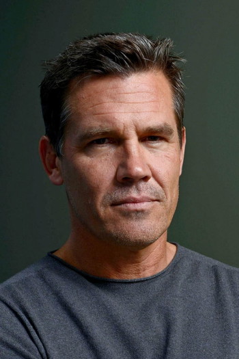 Photo of actor Josh Brolin