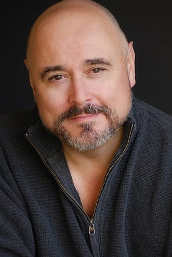 Photo of actor Mark Ryan