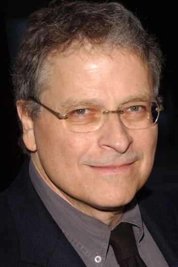 Photo of actor Lawrence Kasdan