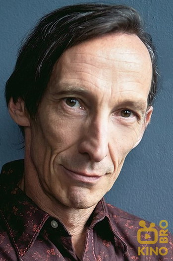 Photo of actor Julian Richings