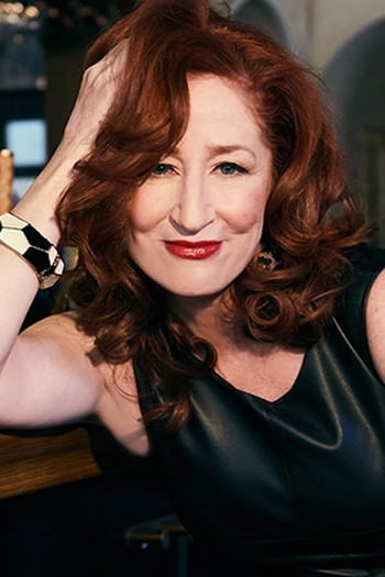 Photo of actress Vicki Lewis