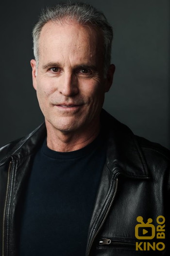 Photo of actor Geoffrey Lower