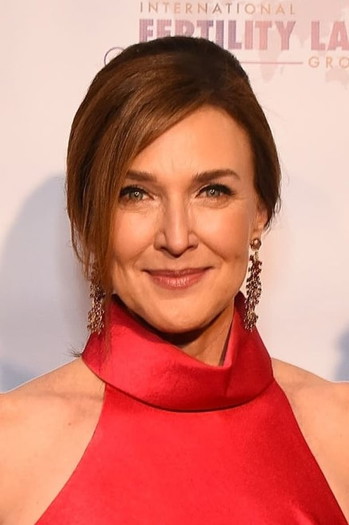 Photo of actress Brenda Strong