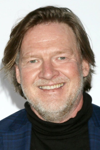 Photo of actor Donal Logue