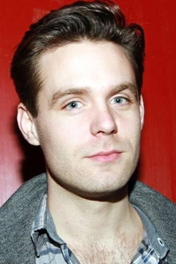 Photo of actor Luke Norris