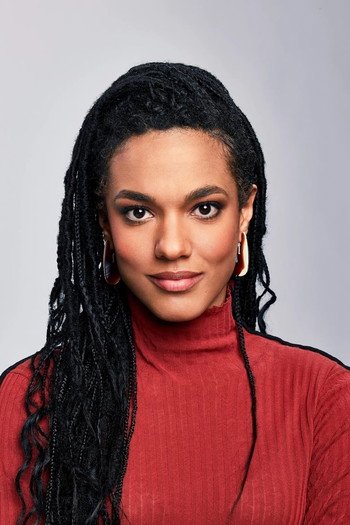 Фото акторки Freema Agyeman