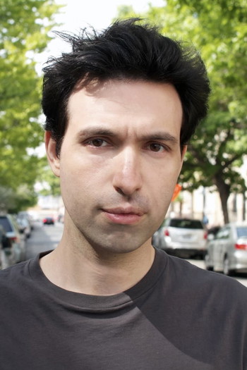 Photo of actor Alex Karpovsky