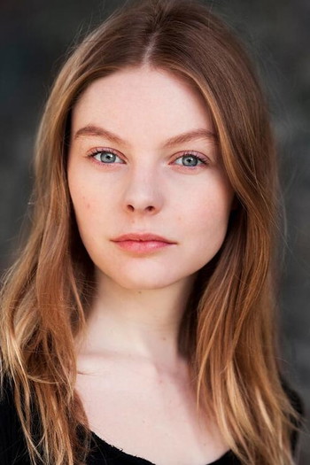 Photo of actress Nell Hudson