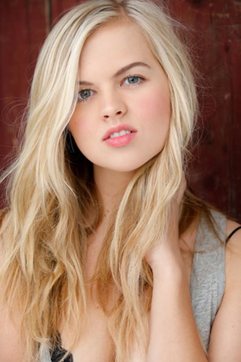 Photo of actress Maddie McCormick