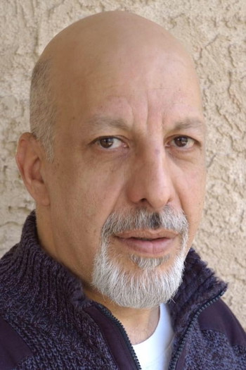 Photo of actor Erick Avari