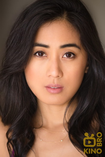 Photo of actress Elizabeth Trieu