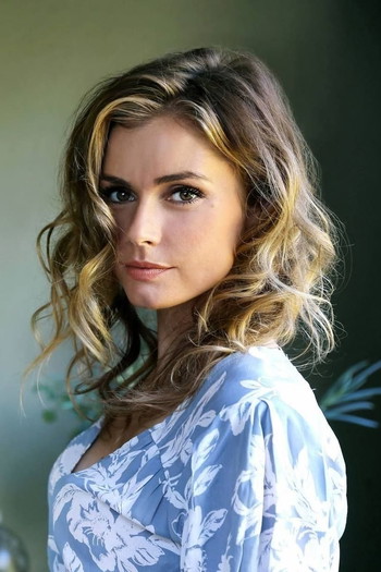 Photo of actress Brianna Brown