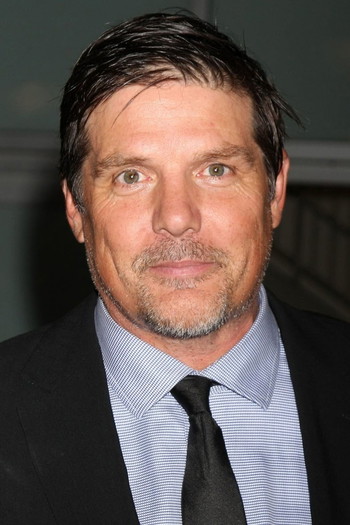 Photo of actor Paul Johansson