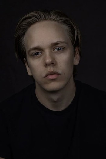 Photo of actor Valter Skarsgård