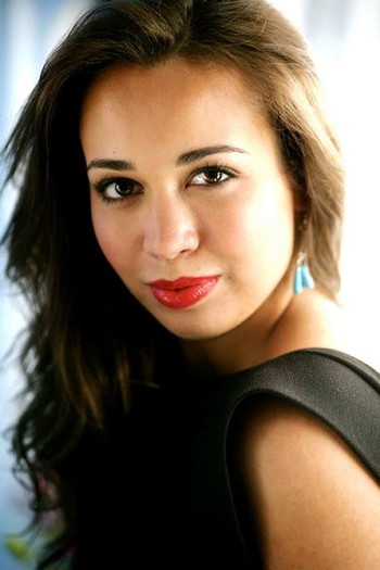 Photo of actor Nadine Sierra