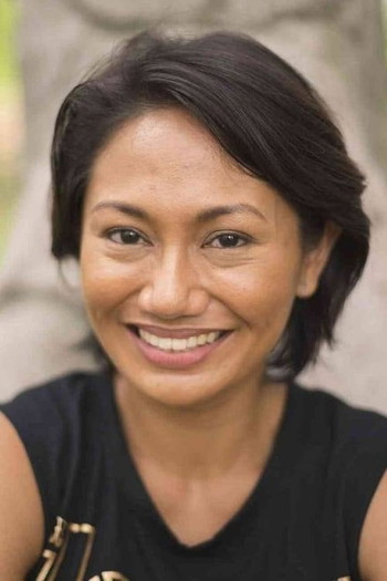 Photo of actress Angeli Bayani