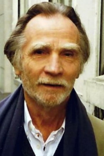 Photo of actor Willy Holt