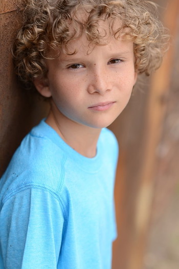 Photo of actor Luke Loveless