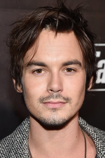 Photo of actor Tyler Blackburn