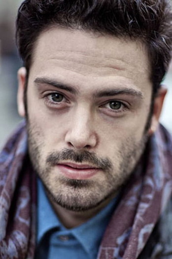 Photo of actor David Leon