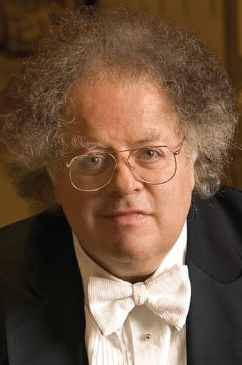 Photo of actor James Levine