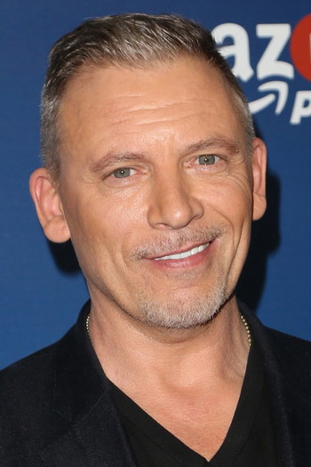 Photo of actor Callum Keith Rennie