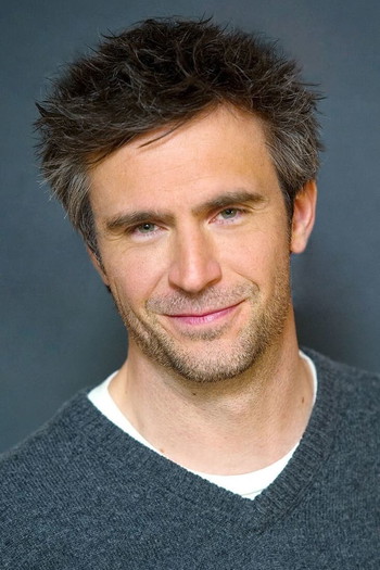 Photo of actor Jack Davenport