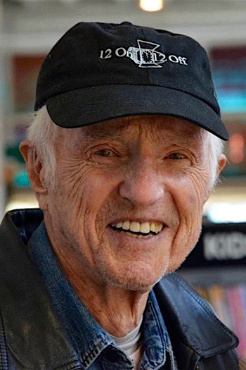 Photo of actor Haskell Wexler