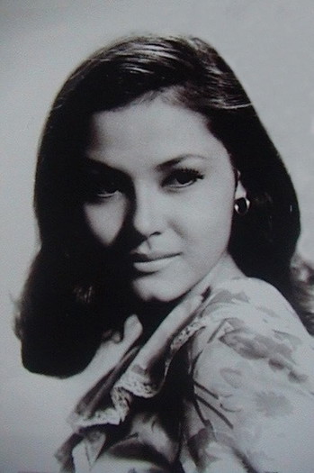 Photo of actor Pilar Pilapil