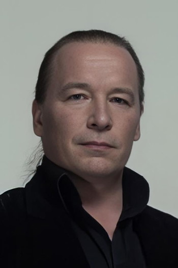 Photo of actor Emppu Vuorinen