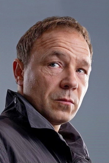 Photo of actor Stephen Graham