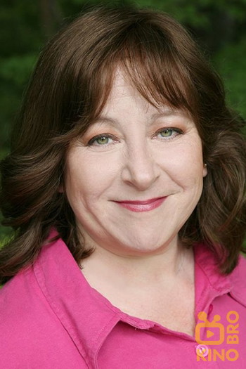 Photo of actress Lynne Ashe