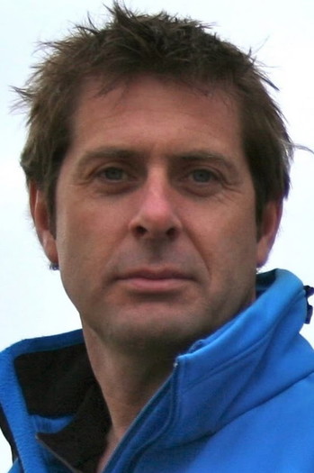 Photo of actor Iain Stewart