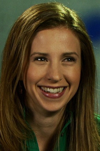 Photo of actress Emily Perkins