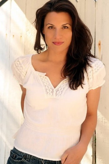 Photo of actress Jennifer Carta