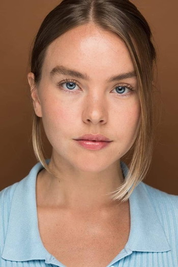 Photo of actress Olivia Larsen