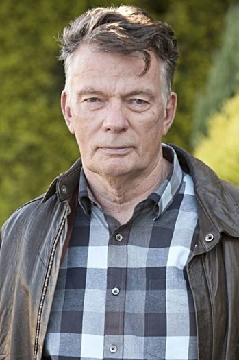 Photo of actor Russell Kiefel