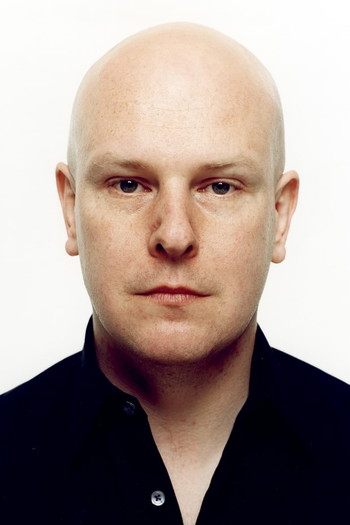 Photo of actor Philip Selway