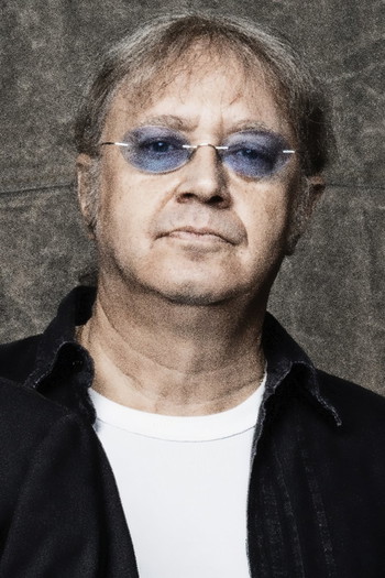 Photo of actor Ian Paice