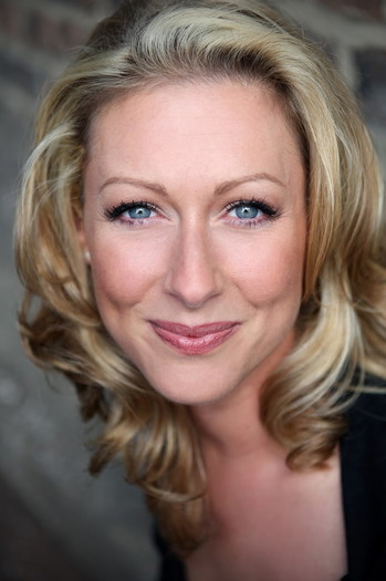 Photo of actress Faye Tozer