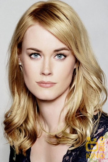 Photo of actress Abigail Hawk