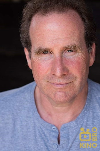 Photo of actor Larry Zerner