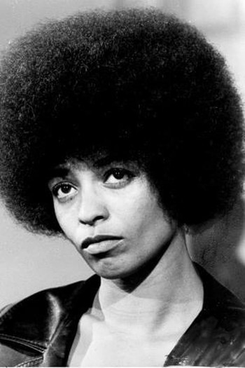 Photo of actress Angela Davis