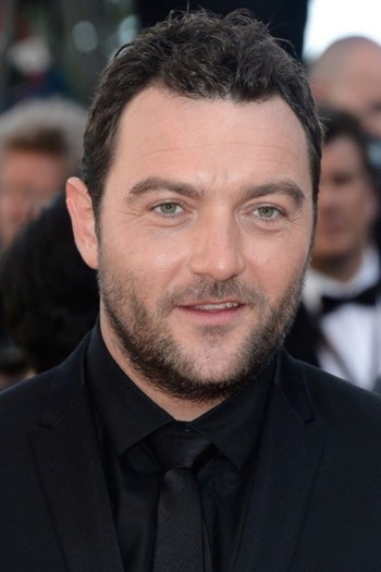 Photo of actor Denis Ménochet