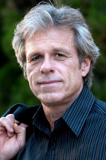 Photo of actor Randy Crowder