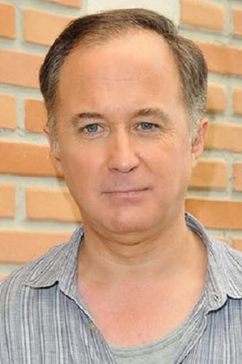 Photo of actor Luis Bermejo