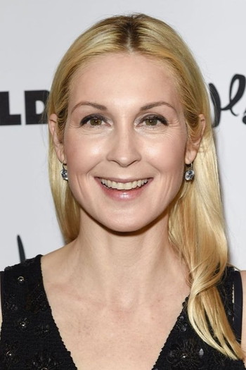 Photo of actress Kelly Rutherford