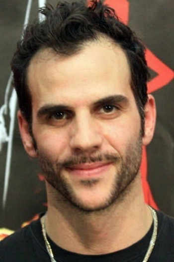 Photo of actor Yan Duffas